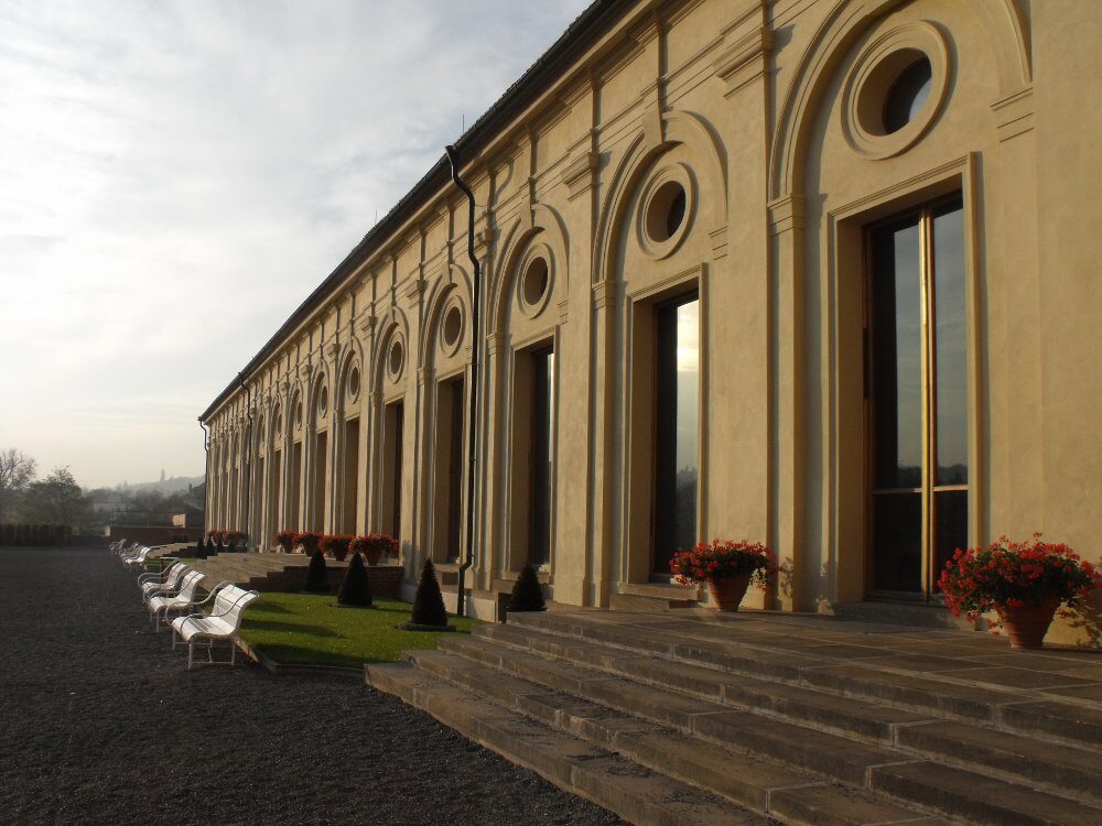 FOTO: Zahrada Na terase Jízdárny