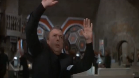 Růžový panter znovu zasahuje: Zdroj: youtube.com