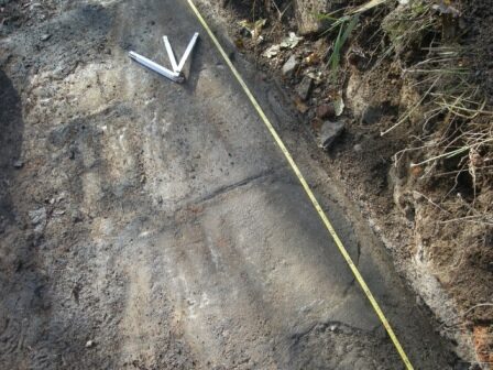 FOTO: Rubová strana objevených náhrobků