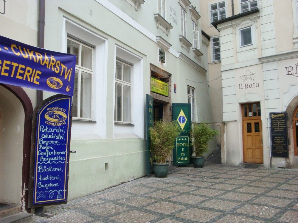 Foto: Jiný pohled na vchod