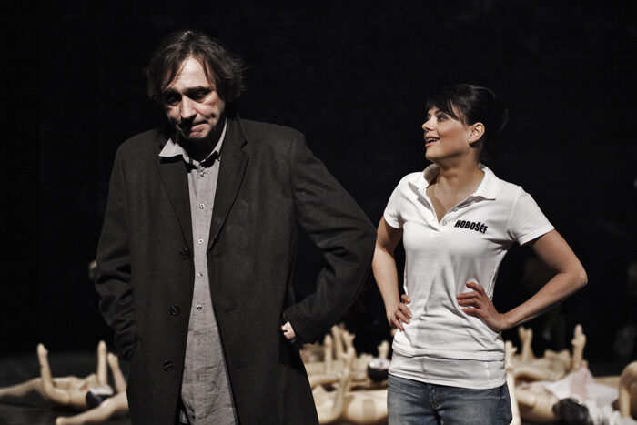 FOTO: Inscenace Úl na Nové scéně Národního divadla