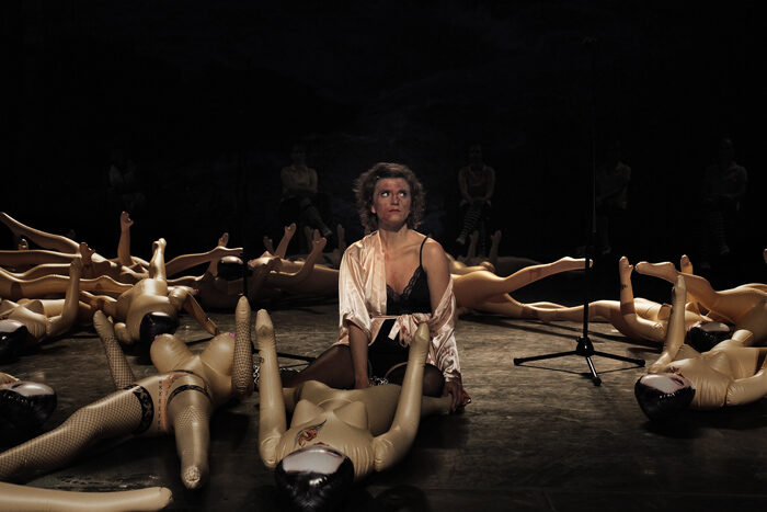 FOTO: Představení Úl na Nové scéně Národního divadla