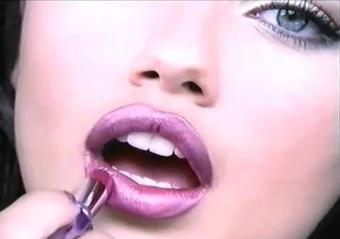 FOTO: Make-up ve fialkovém odstínu