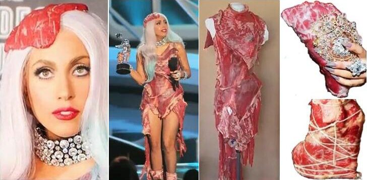 FOTO: Lady Gaga a její kostým z masa