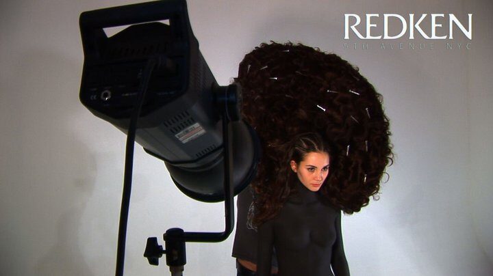 FOTO: Kalendář Redken 2011 On the Edge