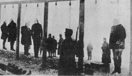 FOTO: Rakousko-uherské šibenice v Černé Hoře, Zdroj: wikipedia.org