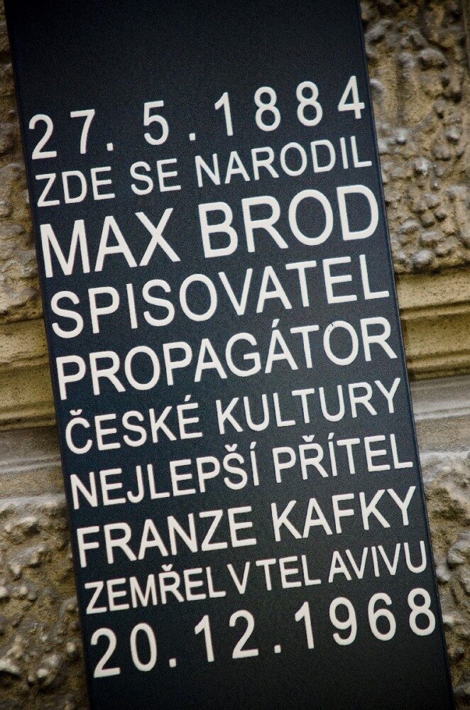 FOTO: Pamětní deska Maxi Brodovi