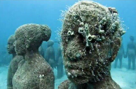 FOTO: Podmořské muzeum, sochy