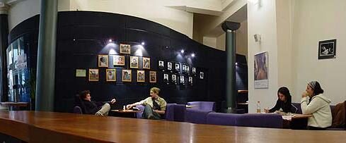 FOTO: Pohled na foyer divadla DISK