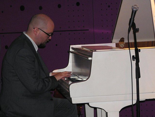 FOTO Ethan Iverson v Jazzdocku