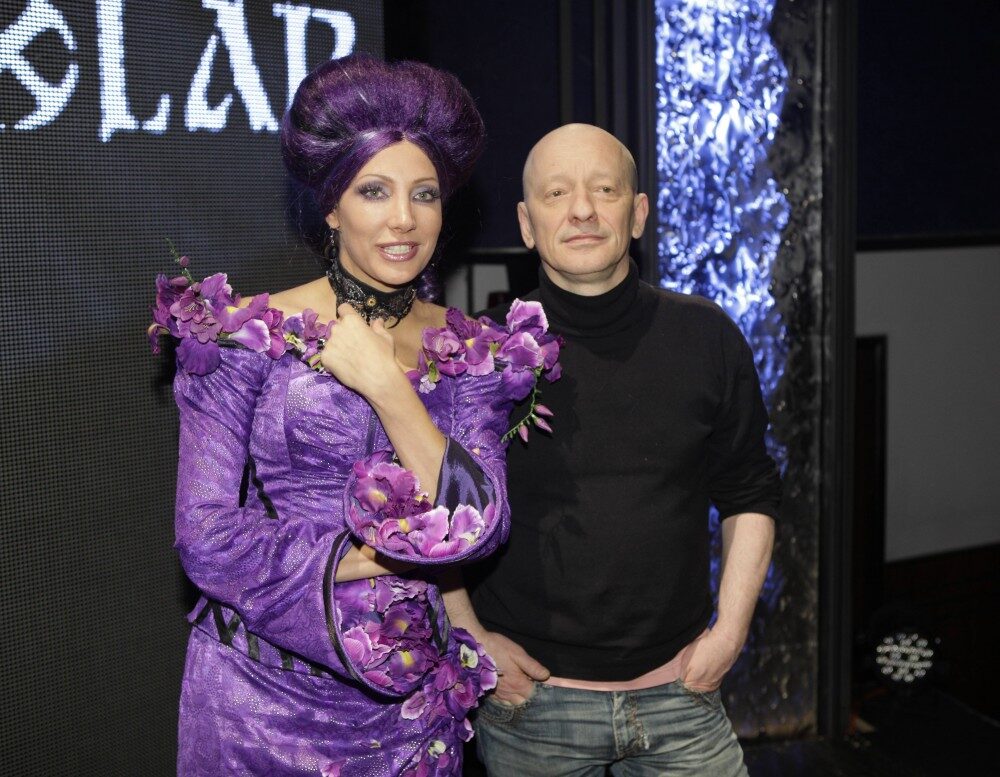 FOTO: Olga Lounová s Liborem Vaculíkem na tiskové konferenci 14.2.2011 k muzikálu Kat Mydlář