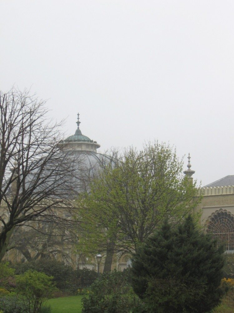 Zatažená obloha občas kazí prohlídku pavilónu, foto: Denisa Preissová