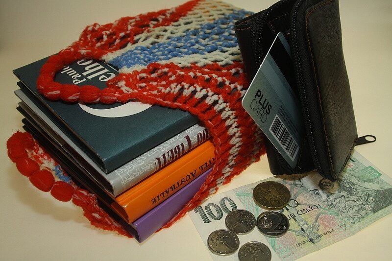 FOTO: Knihy a peníze