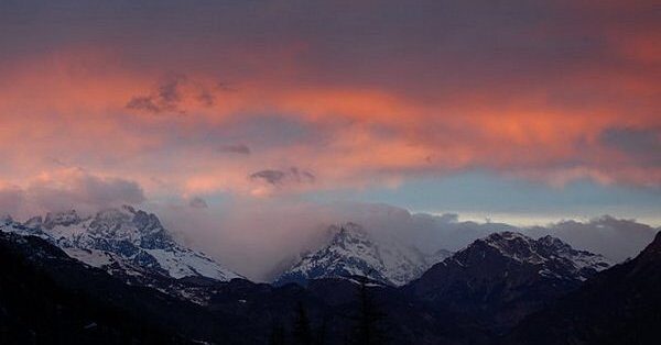 FOTO: Zasněžené vrcholky při západu slunce