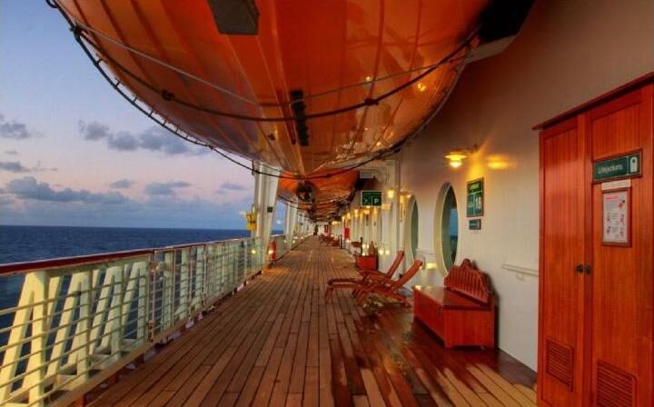 FOTO: Disney cruise ship, paluba
