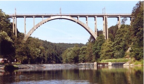 FOTO: most Bechyňská duha