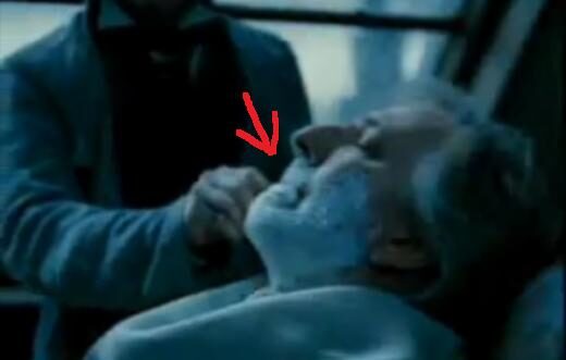 FOTO: Chyby ve filmu Sweeney Todd