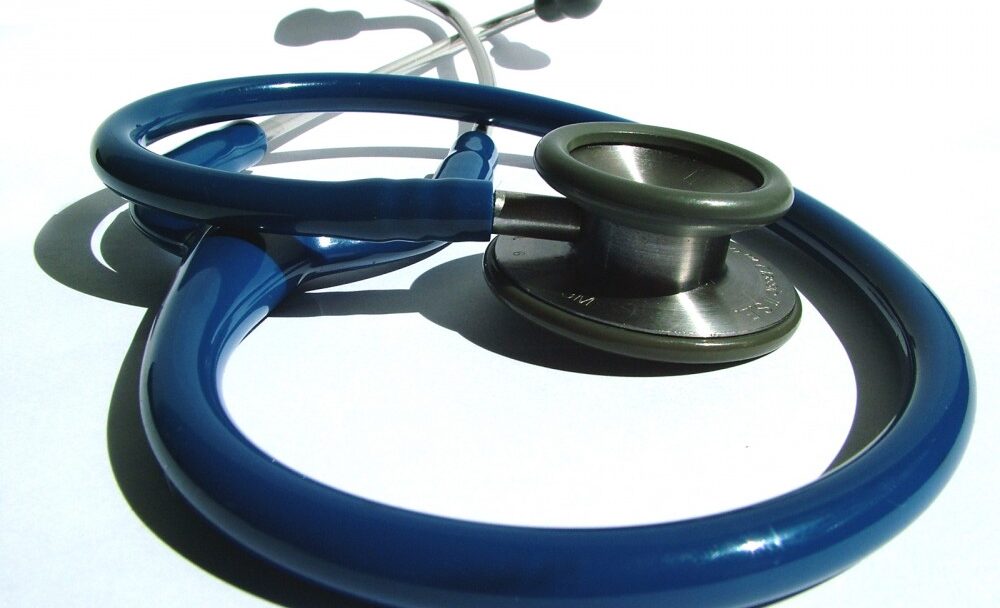 modrý stetoskop