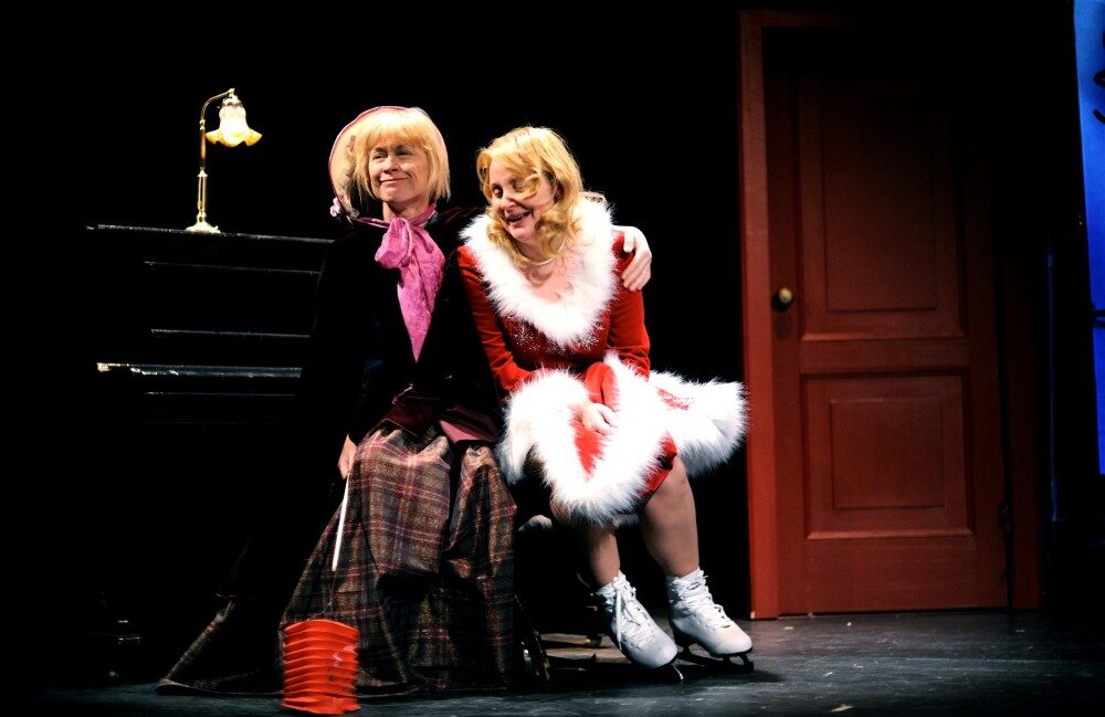 FOTO: Dana Batulková s Veronikou Gajerovou na premiéře inscenace Holky z kalendáře v Městských divadlech pražských