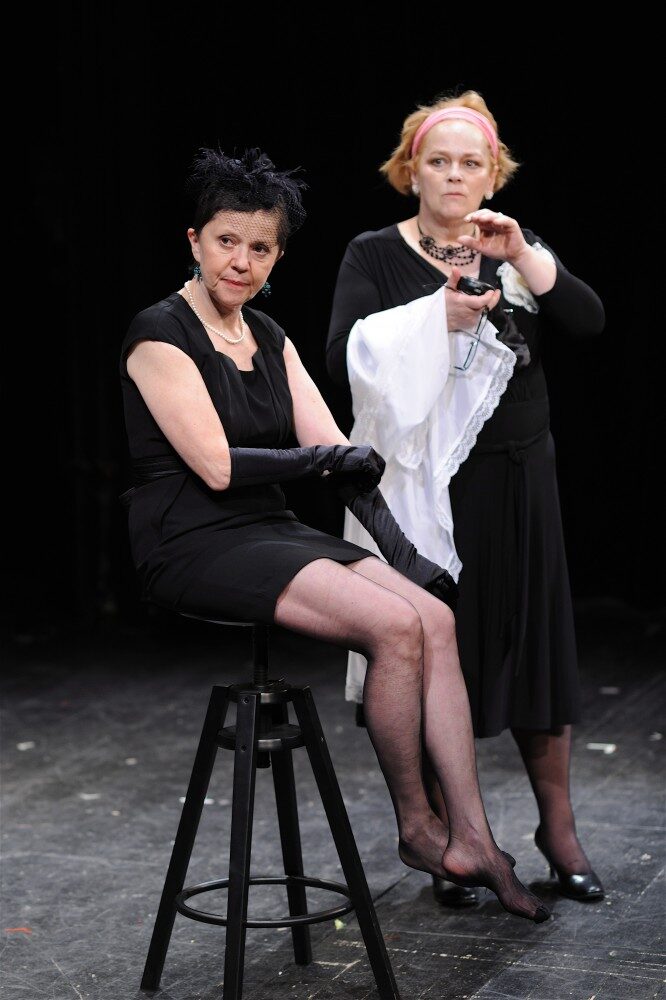 FOTO: Lenka Termerová s Jitkou Smutnou na premiéře inscenace Holky z kalendáře v Městských divadlech pražských