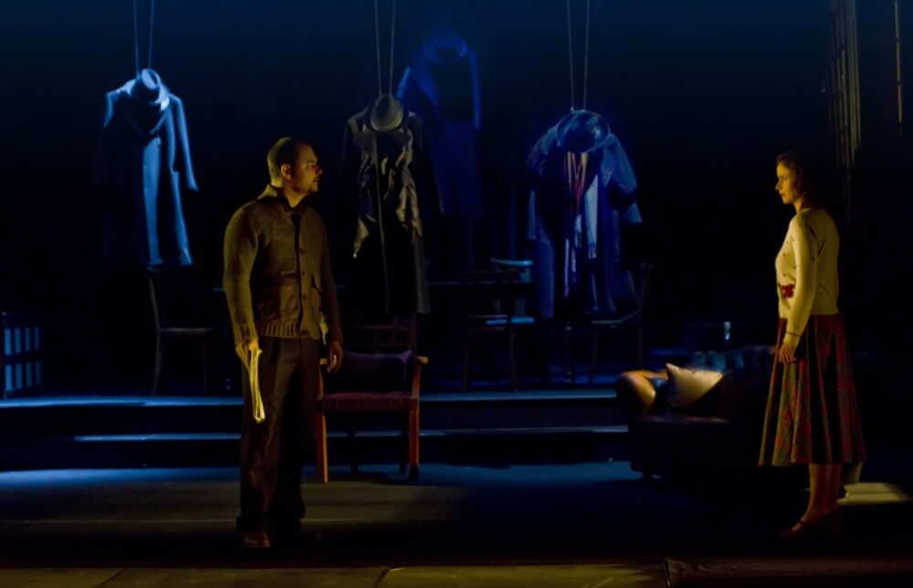 FOTO: Seržant Martin Preiss a Miroslava Pleštilová jako paní Ralstonová