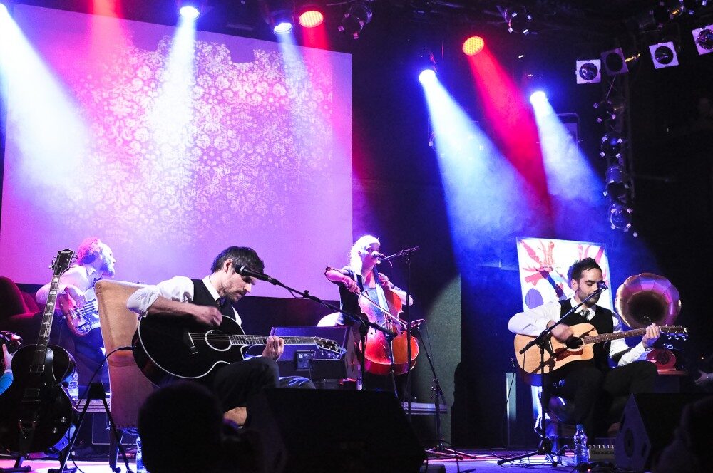 foto Republic Of Two