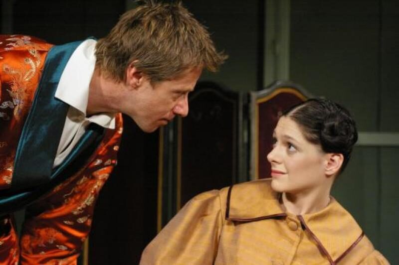 Foto: Jiří Langmajer (Kean) a Klára Issová (Anna Dumbyová)