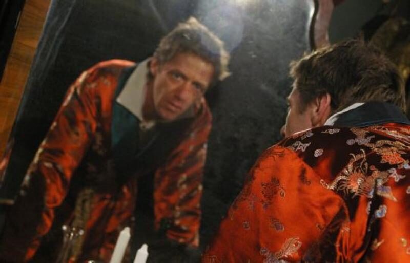 FOTO: Kean (Jiří Langmajer) v krásném oranžovém županu