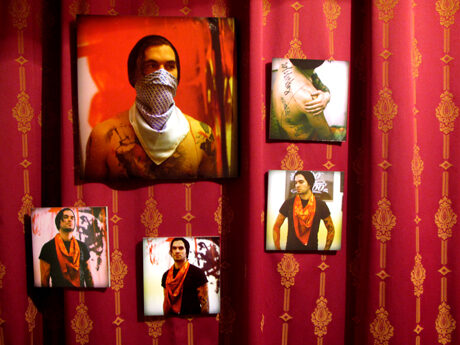 FOTO: vernisáž Choděj do triba, Tribo, 8.4. - 27.5. 2011, fotografie Jana Trnky