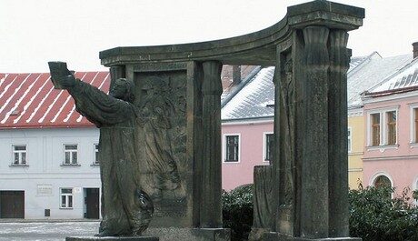 Socha Jana Blahoslava v Přerově. Dílo Františka Bílka