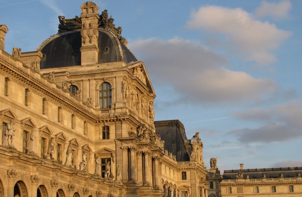 FOTO: Pařížský palác Louvre