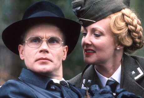 FOTO: Seriál Haló, haló! herci: Gorden Kaye a Carmen Silvera