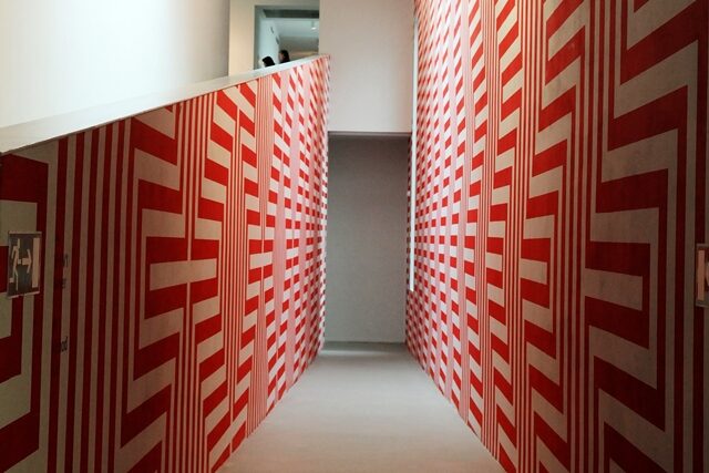 FOTO: Petr Kvíčala - výmalba Zig Zag Corridor v Doxu, 2011