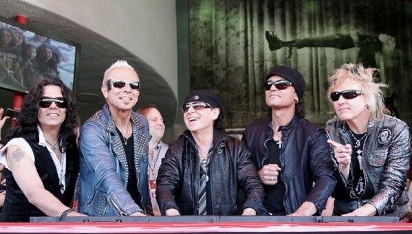 Scorpions otiskují ruce na Hollywoodský chodník slávy, Zdroj: the-scorpions.com