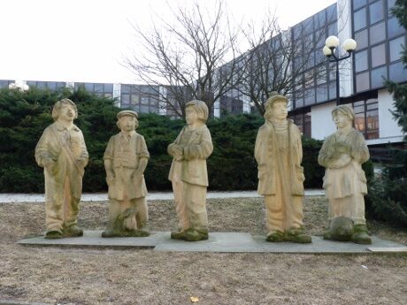 FOTO: Bylo nás pět, sousoší v Rychnově nad Kněžnou