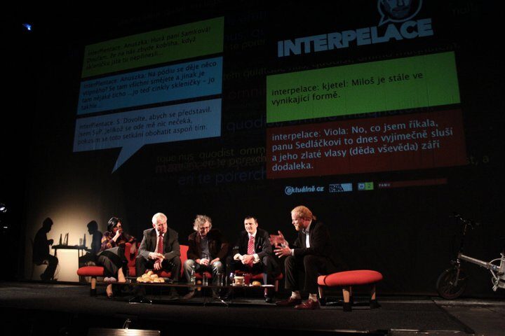Foto: Řešení jeviště Nové scény při Interpelacích