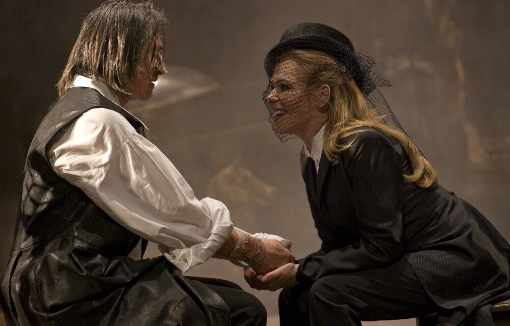 Foto: M. Stropnický a D. Havlová v muzikálu Cyrano!! Cyrano!! Cyrano!!