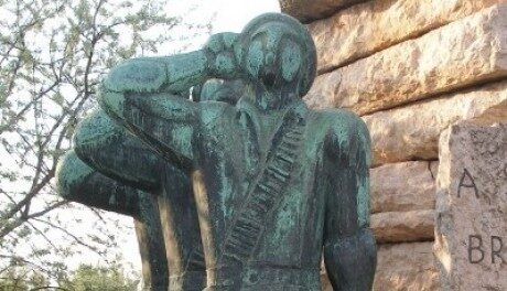 FOTO: Vojáci s mobilními telefony?