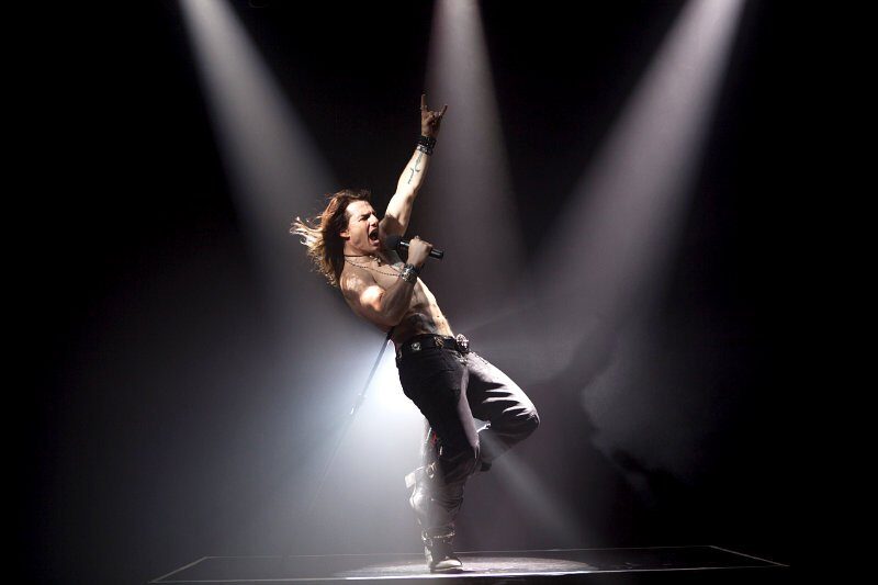 Tom Cruise - Rock of Ages