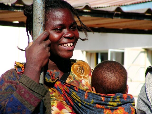 FOTO: Role matky v Africe je na naše poměry nestandardní