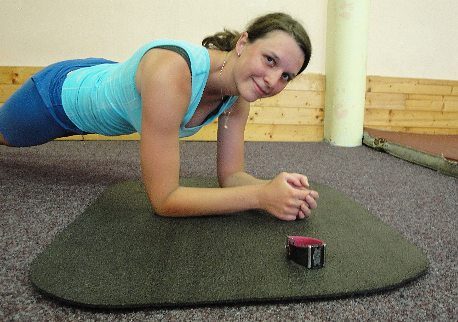 FOTO: Posilování s hodinkami