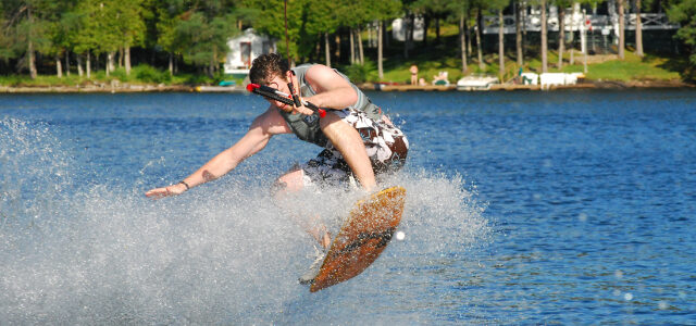 FOTO: wakeboarding