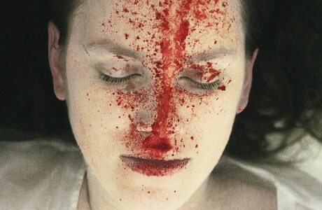 FOTO: Laurell Kaye Hamilton MOdrý měsíc