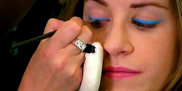 FOTO: Neonové líčení