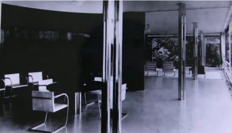 FOTO: Stěna z exotického dřeva ve Vile Tugendhat