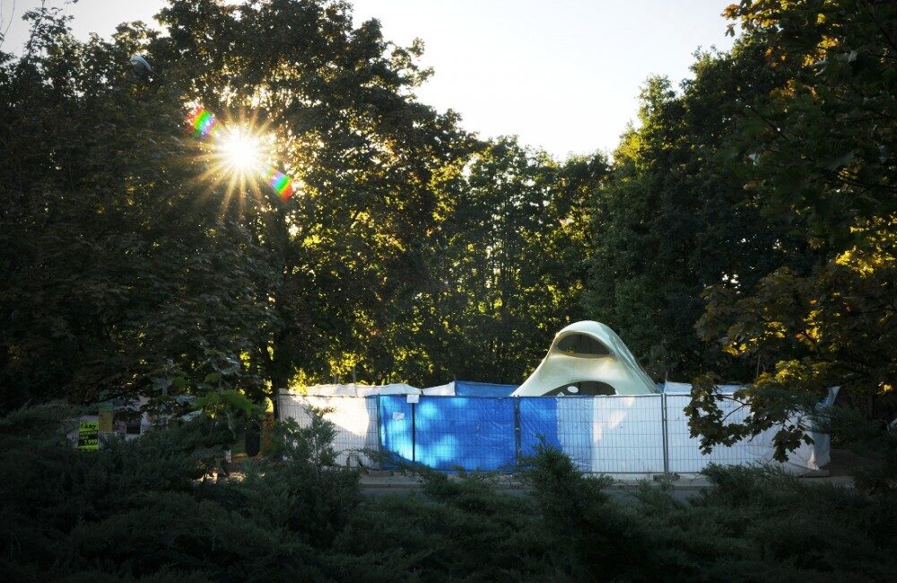 FOTO: Zastávka Kaplického chobotnice ve výstavbě