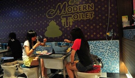 FOTO: Restaurace Modern Toilet