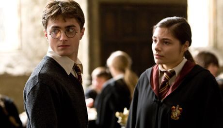FOTO: Georgina Leonidas jako Katie Bell ve filmu Harry Potter