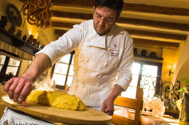 FOTO: Vítěz ocenění Michelinská hvězda Alessandro Gavagna