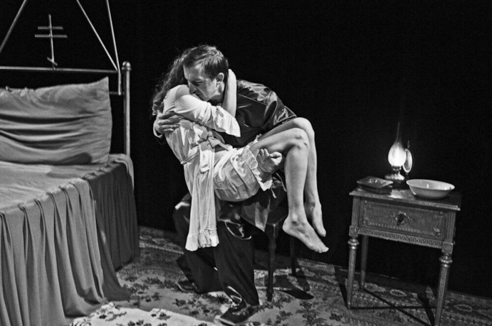 FOTO: Něžná je noc, monodrama dle Dostojevského předlohy